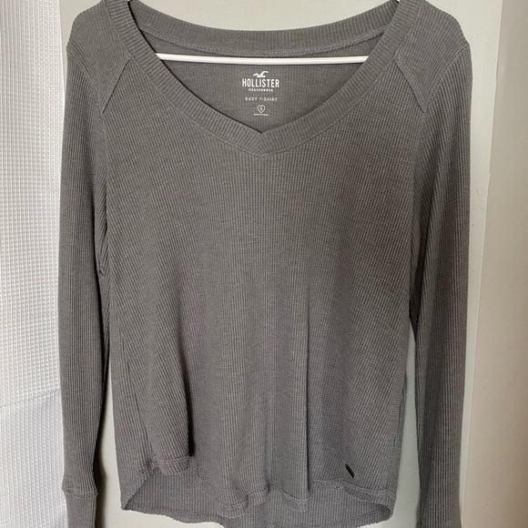 waffle knit hollister long sleeve v-neck top - Picture 1 of 3